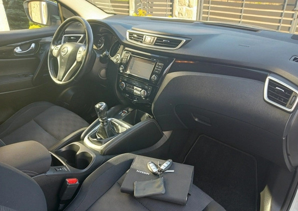 Nissan Qashqai cena 64500 przebieg: 115783, rok produkcji 2016 z Łaszczów małe 781